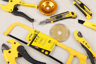 五金工具淘寶天貓電商靜景拍攝全攻略 質感呈現與銷量的視覺密碼